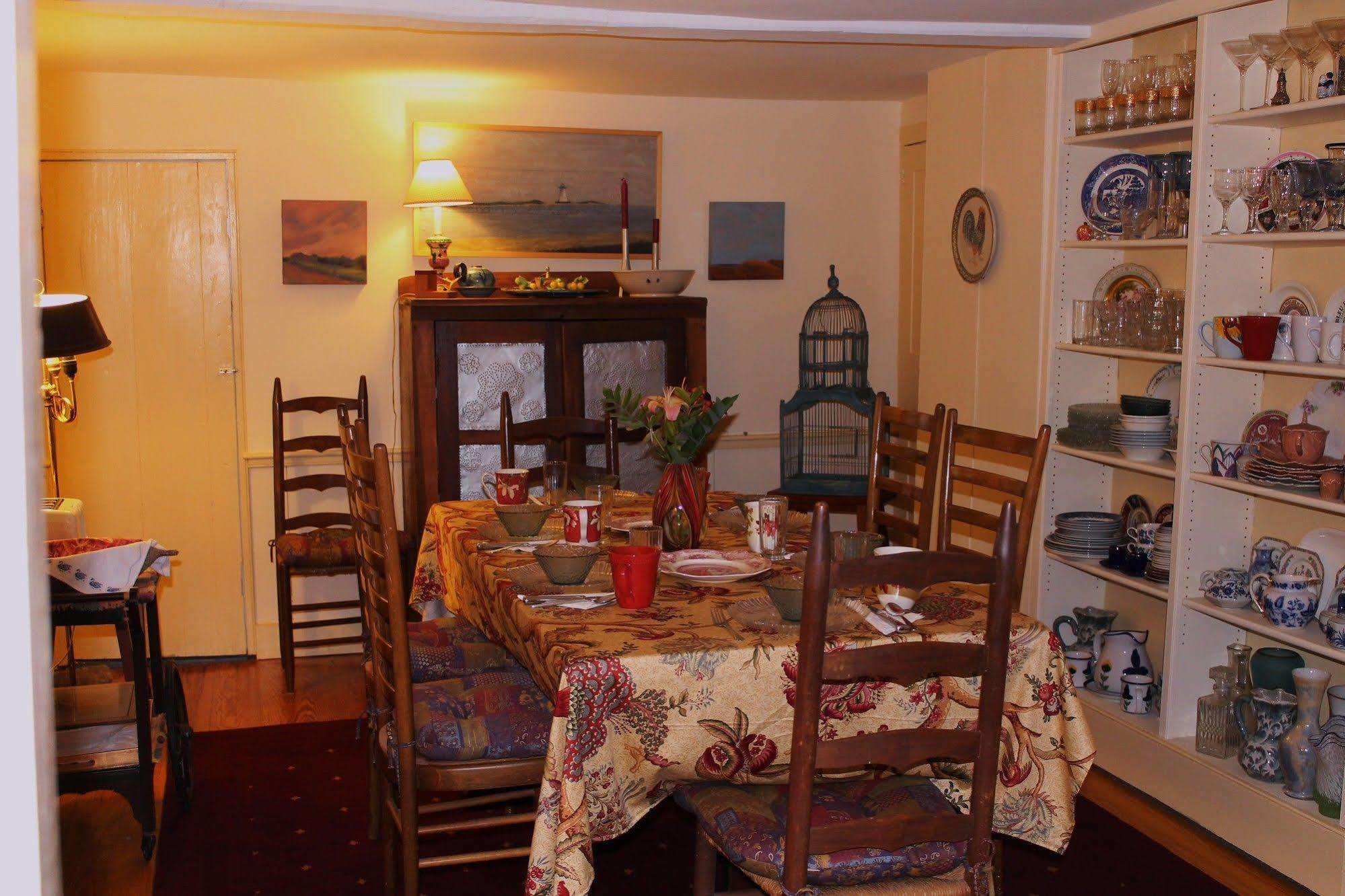 Bed and Breakfast The 1720 House Vineyard Haven Exterior foto